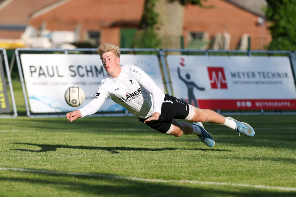 Geschenk zu Ostern: Zweite Herren steigt doch in 2. Bundesliga auf